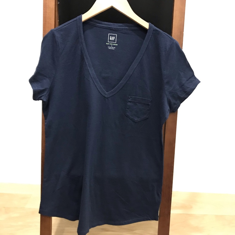 Gap Vintage Wash V Neck Pocket T-Shirt